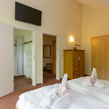 Hotel & Restaurant Wilder Eber 3*