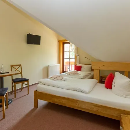 & Restaurant Wilder Eber Hotel