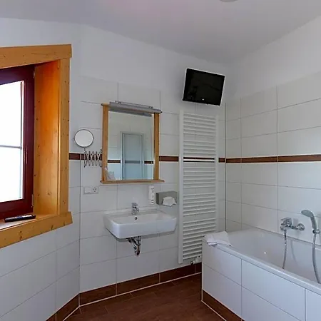 & Restaurant Wilder Eber 3* Eberswalde-Finow