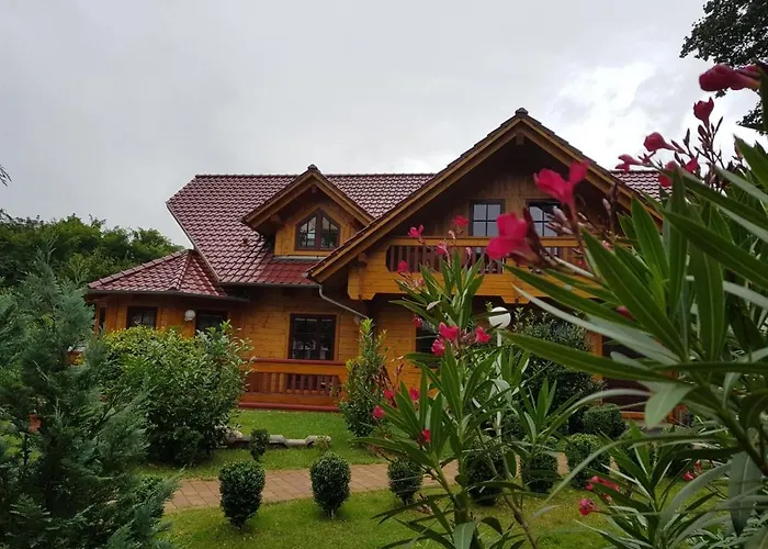 & Restaurant Wilder Eber ホテル エーベルスヴァルデ・フィノー