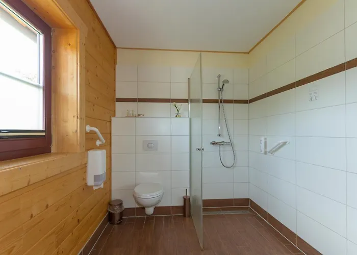 & Restaurant Wilder Eber エーベルスヴァルデ・フィノー